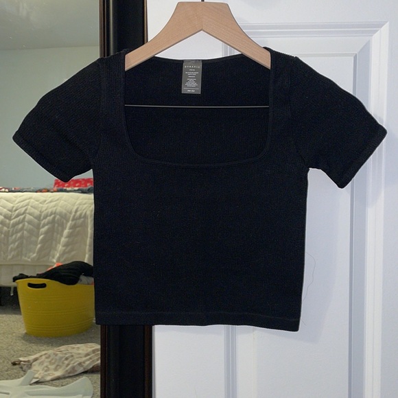 Black Bohme Square Neck Crop Top - Picture 3 of 3